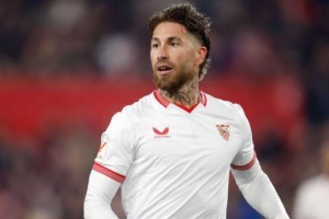 星空体育官网-西媒：去年夏窗皇马从未考虑过让拉莫斯回归