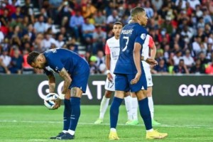 星空体育-被宠坏的孩子们终于被网曝了...