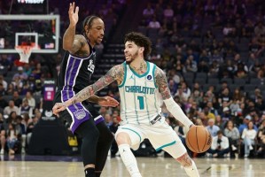 星空体育-德罗赞高效空砍39分里程碑 国王不敌黄蜂|北京|鲍尔|迈尔斯-布里奇斯|迈尔斯·布里奇斯|萨克拉门托国王队_新浪体育_新浪新闻